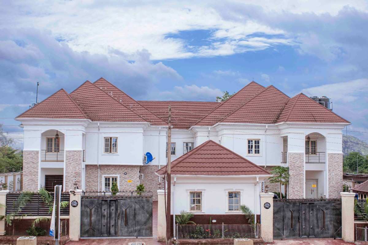 DeluxeIndulgenceHotelExteriorView3